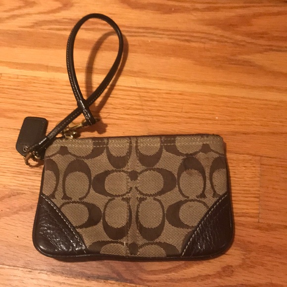 Coach wristlet - Picture 2 of 3